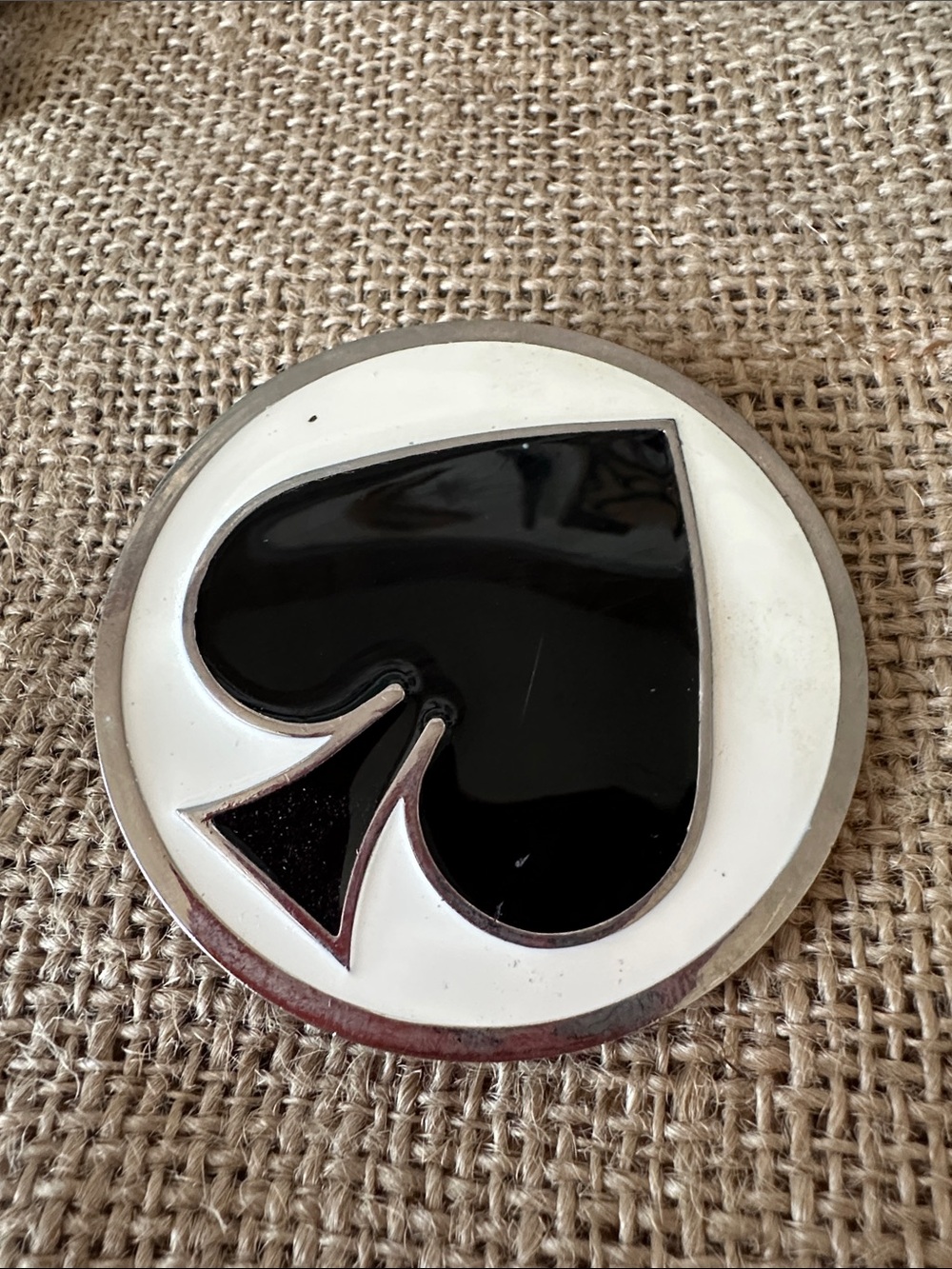 Men's Black and White Spade Belt Buckle